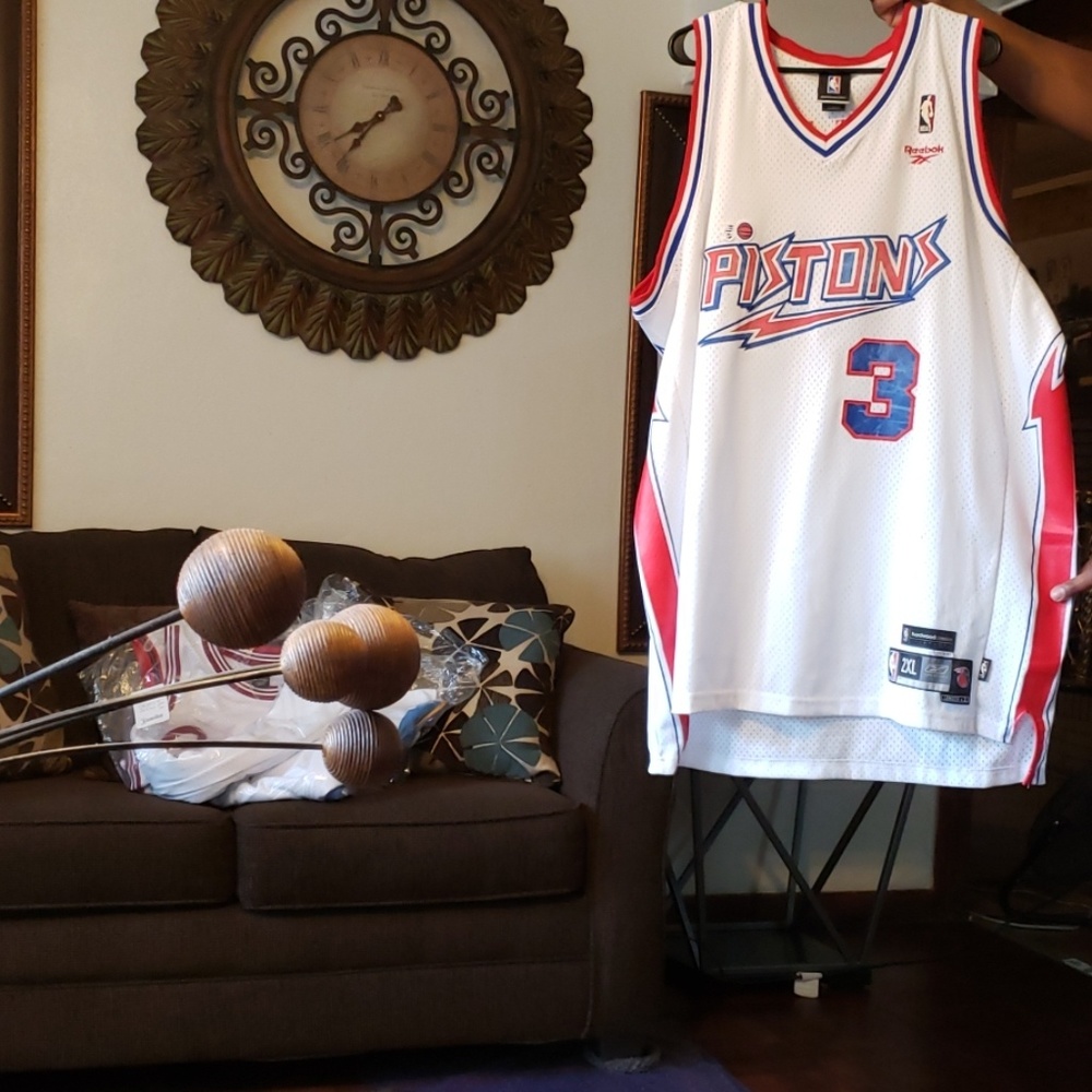 Men's NBA Jersey.